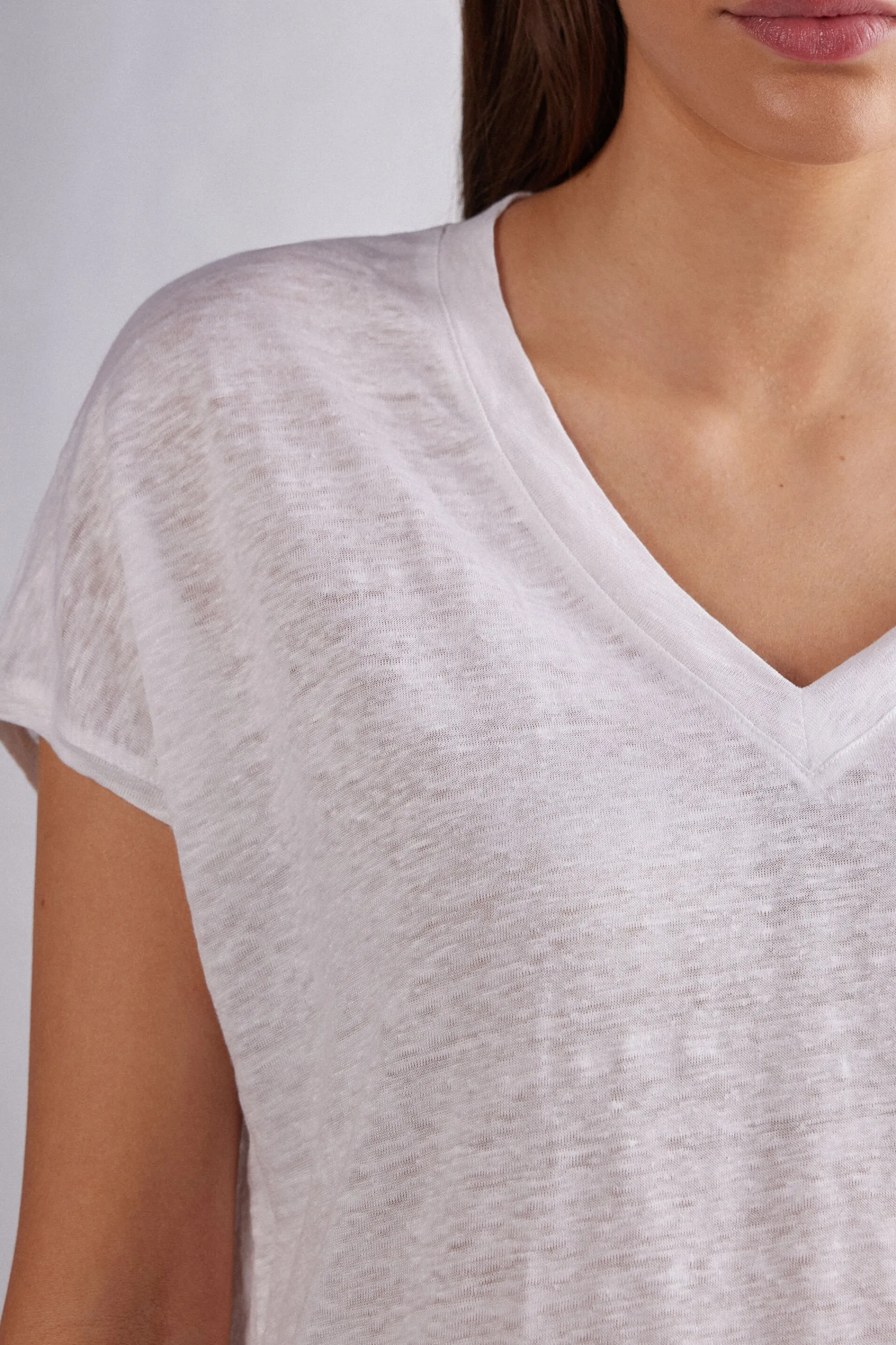 Intimissimi Maglia Manica Corta con Scollo a V in Lino